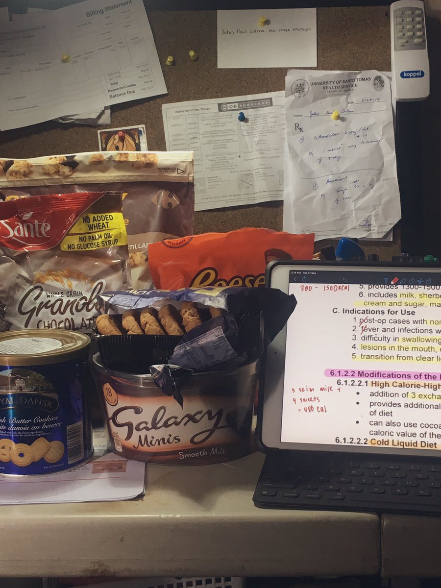 Mr_CALMAdulin's tweet photo. My cousin just passed by to give me some high calorie treats while I study med nut huhu. So much love ❤️ yet so much guilt. #RoadtoMD #RoadtoDM https://t.co/GavbiaCvFB