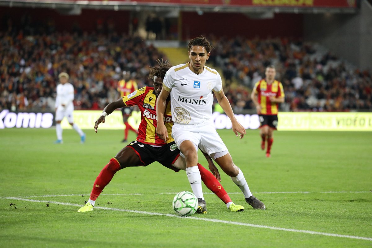 LaBerrichonne's tweet photo. 🔙📸 | #Photos
La gorge nouée, retour en images sur cette courte défaite face à un @RCLens qui vise la montée en @Ligue1Conforama.
1️⃣-0️⃣ | #RCLLBC https://t.co/b7A7c13wfq