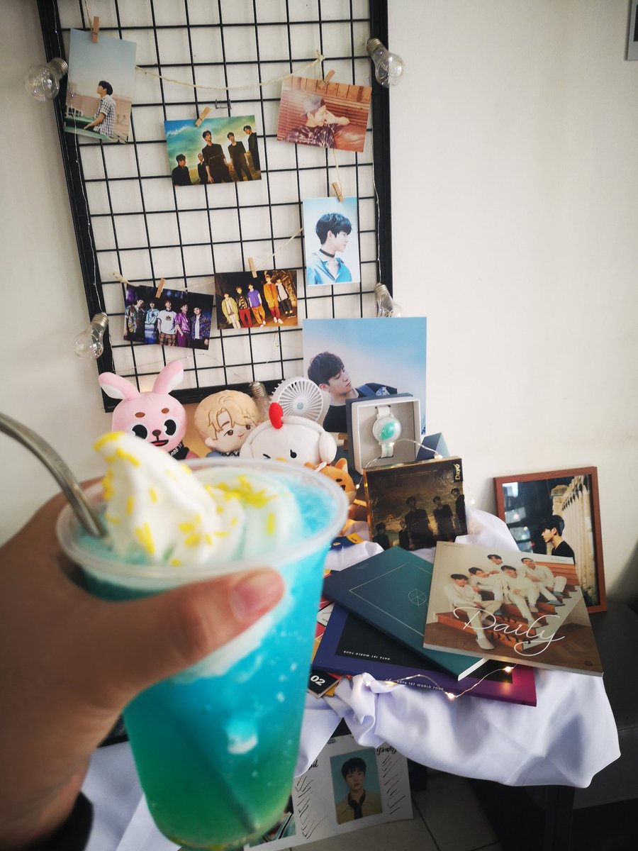 myliemon's tweet photo. 🥰🥰🥰 my first cupsleeve event ever ✨ 
#everyJAEwithU
#ImDrumDowoon
#4YearswithDay6
#FunDaysWithMyDays https://t.co/WpcTntO0vW