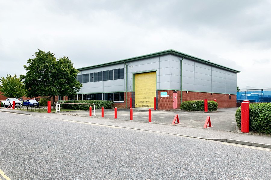 Having completed three major projects in three months over the summer, the autumn doesn’t look like slowing down. Our latest #blog looks at our new project in Burgess Hill starting soon - assetofficeinteriors.co.uk/new-project-bu… #warehouse #commercialfitout #bracknell #berkshire #nationwide