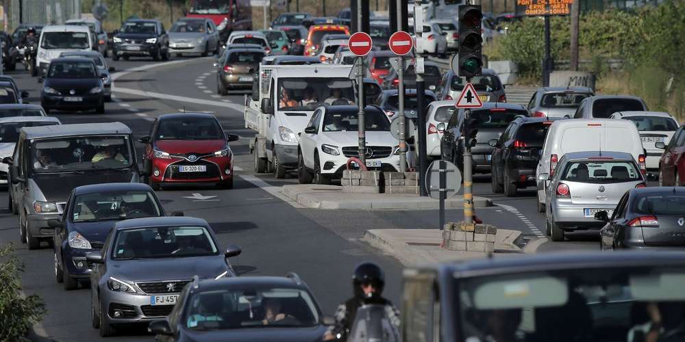 SO_Bordeaux's tweet photo. Embouteillages en Gironde : quelles sont les solutions envisagées par les patrons ? [abonnés]
https://t.co/CpnYQm2Un0 https://t.co/BFdMMkTIYu