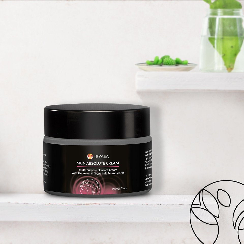 iryasa_life's tweet photo. This #MultiPurposeSkincare formulation fits into a #SkincareRoutine & adds value to a #FirstAidKit! #SkinAbsolute is versatile - calms irritated skin, soothes inflammations, repairs damaged skin & more! Available as a #Gel & #Cream - choose what works #BestForYou! 😇#IryasaBeauty https://t.co/LfNBgtGsFD