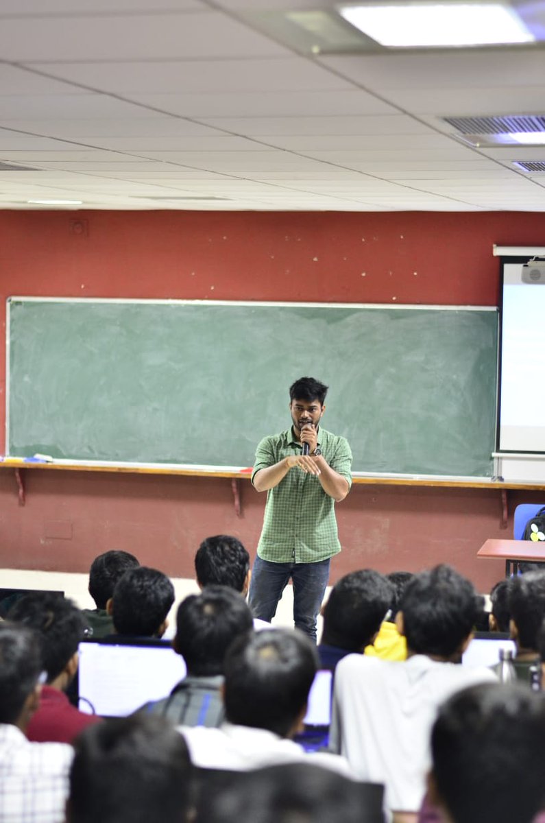 GoogleCS_Odisha's tweet photo. Glimpse of the #CROWDSOURCE talk session held at #IIITBHUBANESWAR.The event opened with an introduction to #Machinelearning and #AI .The next level was split to how #Crowdsource helps to build a diverse ML &amp; AL and makes the internet a better place for the user accessing it. https://t.co/eR1DZf9Rez