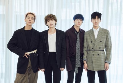 WINNER will hold their solo concert 'WINNER [CROSS] TOUR IN SEOUL' at KSPO Dome on October 26-27

They will also perform with a full band live for the first time

n.news.naver.com/entertain/now/…