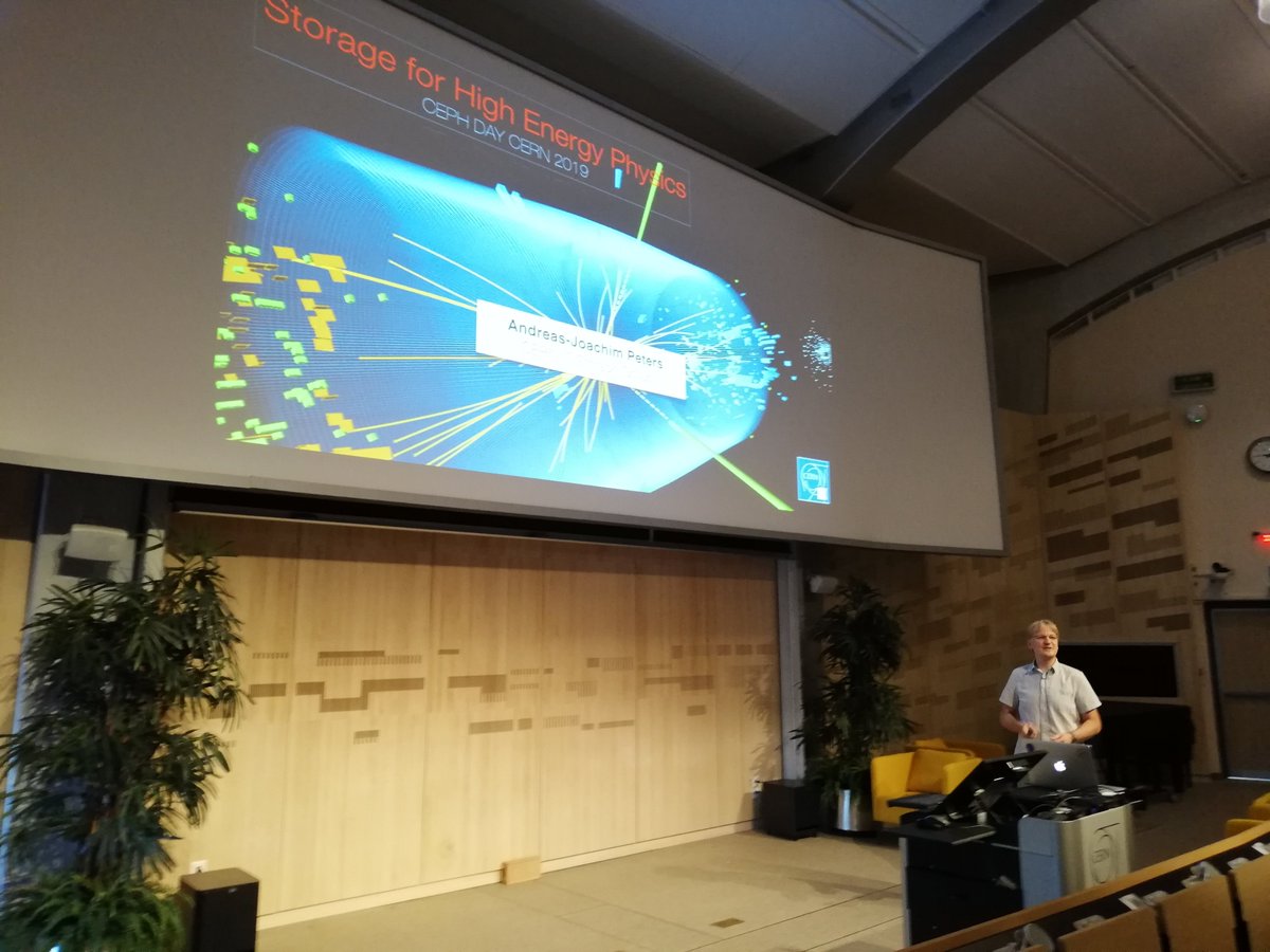 jtm7b7's tweet photo. CEPH day for Research and non-Profits at CERN organized by our Storage Group, today! https://t.co/oTnQkhT3sS https://t.co/400z4yRvlk