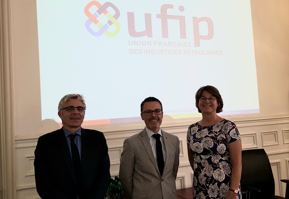 chouteaunic's tweet photo. Rencontre MASE - UFIP
Merci à Isabelle Müller, déléguée générale et à Franck Chevallier  directeur raffinage pour leur accueil. Ce fût l'occasion de faire le point sur notre convention de partenariat signée en juillet 2014 et sur sur nos futures actions communes. 
#mase @UFIP_fr https://t.co/i9p8oJdJwB