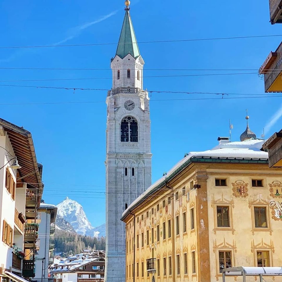 The Queen 👑 of the #Dolomites!🏂🌞⛄❄ | Skiresort: #cortinadampezzo #italianalps🇮🇹|Ph. credit© <a href="/cortinadolomiti/">Cortina d'Ampezzo Official Page</a> 
#cortinadolomiti#ski#skiing#dolomiti#dolomites#skiresort#dolomitibellunesi#skiingtime#cortinadampezzo#ski#skiing#skiholidays#skiingtime#skiresorts#instaski#go4ski