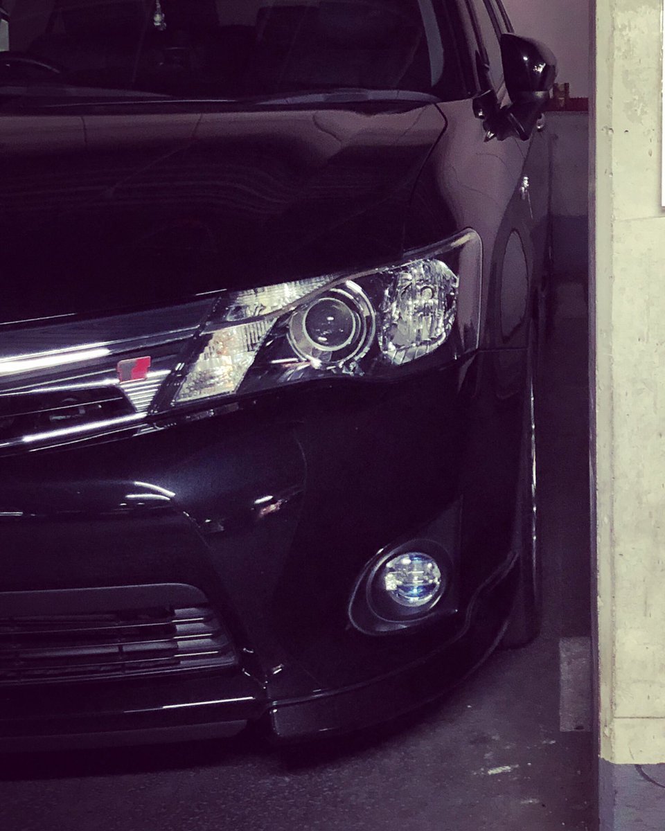 Zen Ar Twitter 昨日 自宅近くのスーパーに買い物に出掛けた時 駐車場がほほ満車で誘導員のおじさんに ここ狭いけど止めれる と言われてビシッと駐車してお兄さん運転上手いねと言われてドヤ顔した時です 笑 ドヤ顔 調子こきました お兄さんと呼ばれる歳は