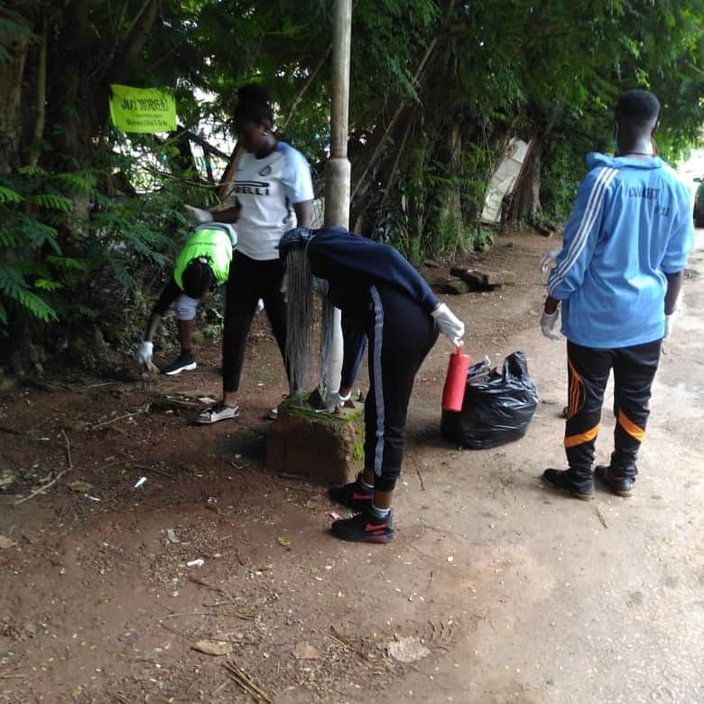 ploggingnigeria's tweet photo. UNN Ploggas...@ploggingclubunn
#PES09
#PloggingClubABU
#PloggingNigeria
#WeKeepFitToKeepClean
#FitPeopleInCleanCommunities https://t.co/g5pc4IdStO