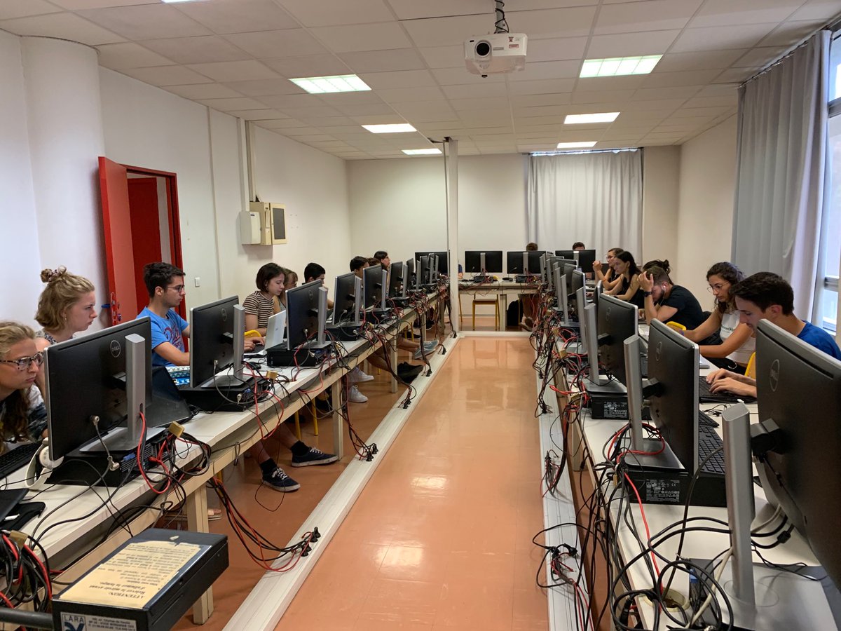 Initiation MATLAB ⁦<a href="/CentraleMars/">Centrale Marseille</a>⁩  avec la promotion  entrante 2019.