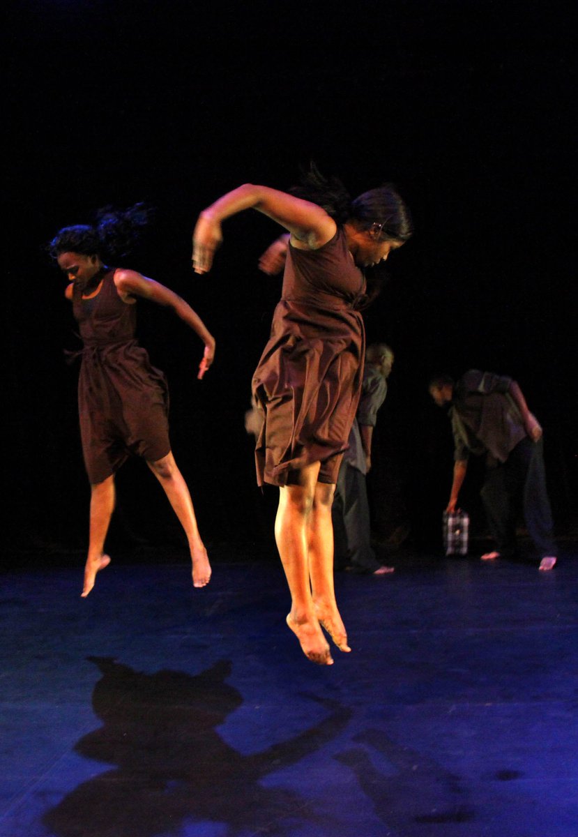 SibikwaArts's tweet photo. #WayBackTuesday we are taking you back into time. When @nalahead Choreographed and Directed NDIHAMBILE "The Journey" in 2013
#contemporarydance #dance #Sibikwa #ChoreographersShowcase #StraightoutofSibikwa #Dancers #artists https://t.co/Rt5y9v3KQP