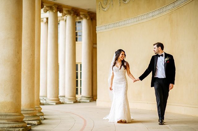 Some wedding venues are perfect for rainy days, at Stowe House there are so many areas that still allow for gorgeous natural light and shelter from the elements, we managed to capture Alice and Lukes portraits, group formals and confetti moment all outdo… ift.tt/2LYEJ7I