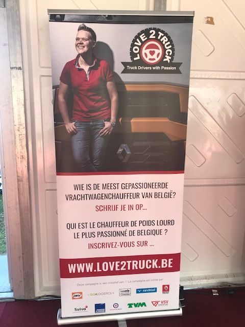 Go4Logistics's tweet photo. Afgelopen weekend was #Love2Truck2020 aanwezig op het Circuit van Zolder tijdens de #TruckGrandPrix race! 🏎 We zijn namelijk opnieuw op zoek naar de meest gepassioneerde vrachtwagenchauffeur van België. 🙌🏼 Volg jij Daisy Coudeville op in 2020? 🚚 
PR: https://t.co/8yHaNuMEC8 https://t.co/ezWp9KXO13