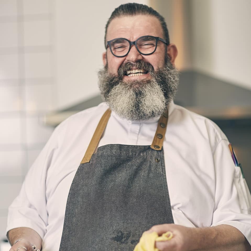 AHintOfLimeVP's tweet photo. This week is #chefappreciationweek so #TeamLVP want to say thank you to @BigChefAndrew & Robert Dant for their knowledge & support on all things food! You can have a read of Andrew’s last Christmas blog here: https://t.co/cuCb0jdbcT
#chef #loveyourchef #chefweek #food https://t.co/J2OYW1Zid0