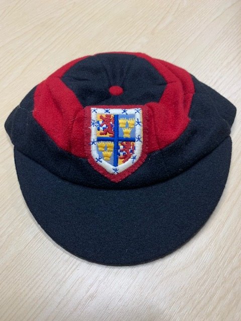 smcarchives's tweet photo. Continuing the theme of Daniel Stewart's College uniform, we were also recently given the last cap sold prior to the merger with Melville College in 1973. Perfect condition! #schoolcap #Stewmel https://t.co/vR9utAmZG6