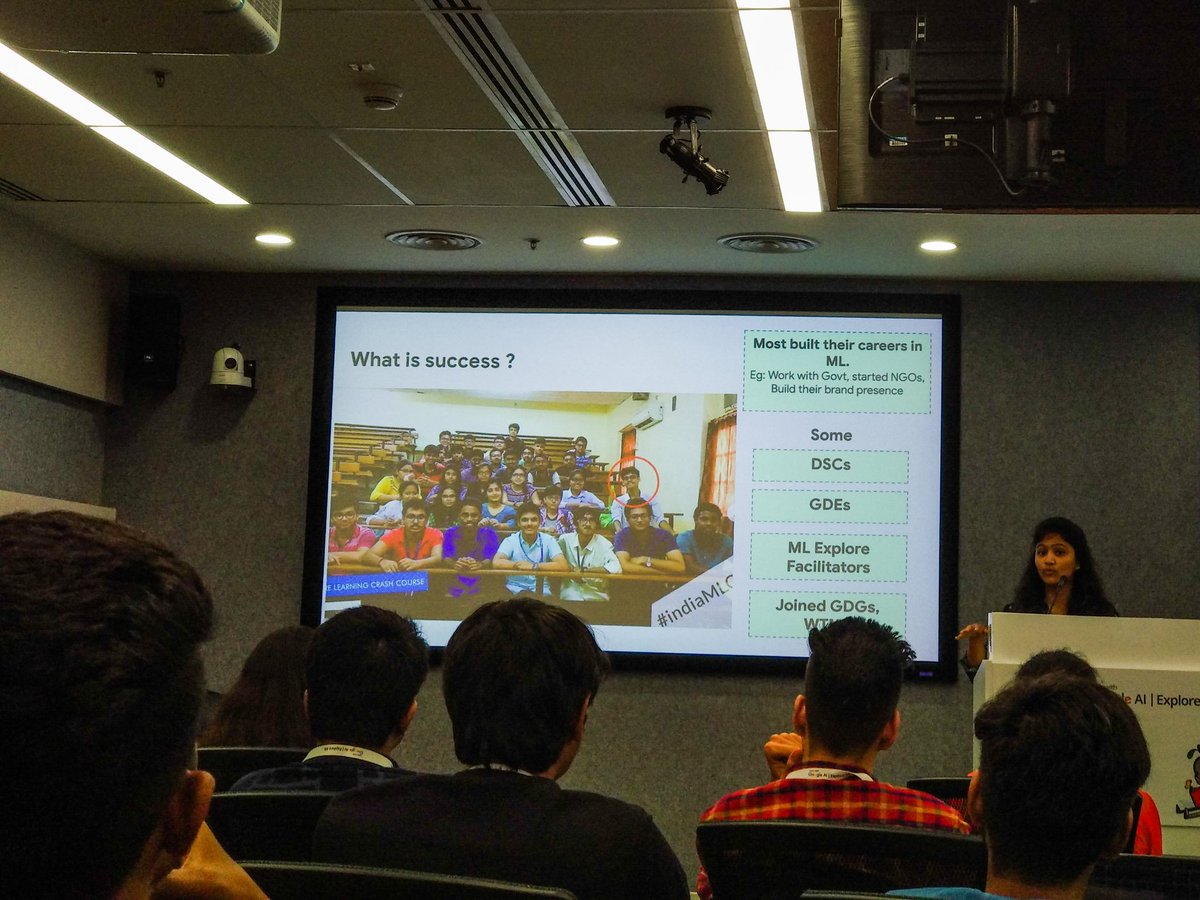 TravellerOnCode's tweet photo. Machine Learning Study JAMs by @GoogleIndia had been the first event which I have ever organised and @pratyusha7 been a constant guide. Lucky to meet her personally at the #ExploreML Academy, Hyderabad. 

From #indiaMLCC to #ExploreML.

#MachineLearning #community https://t.co/Lpop8F5bvJ