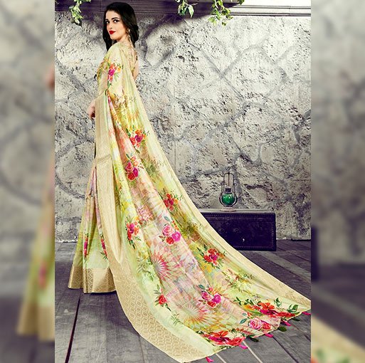 UtsavFashion's tweet image. Sassy Digital Prints
This season is all about fresh prints and vibrant colors. Flaunt your diva style in an uber-cool collection of Digital Print drapes.
utsavfashion.com/saree/printed-…
.
.
#UtsavFashion #ModernYetRooted #CelebrateTheIndianExperience