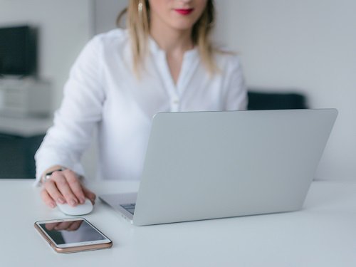 127solutions's tweet image. Read about the hackers who used AI software to mimic an energy company CEO’s voice in order to steal more than £200,000: 127solutions.co.uk/blog/