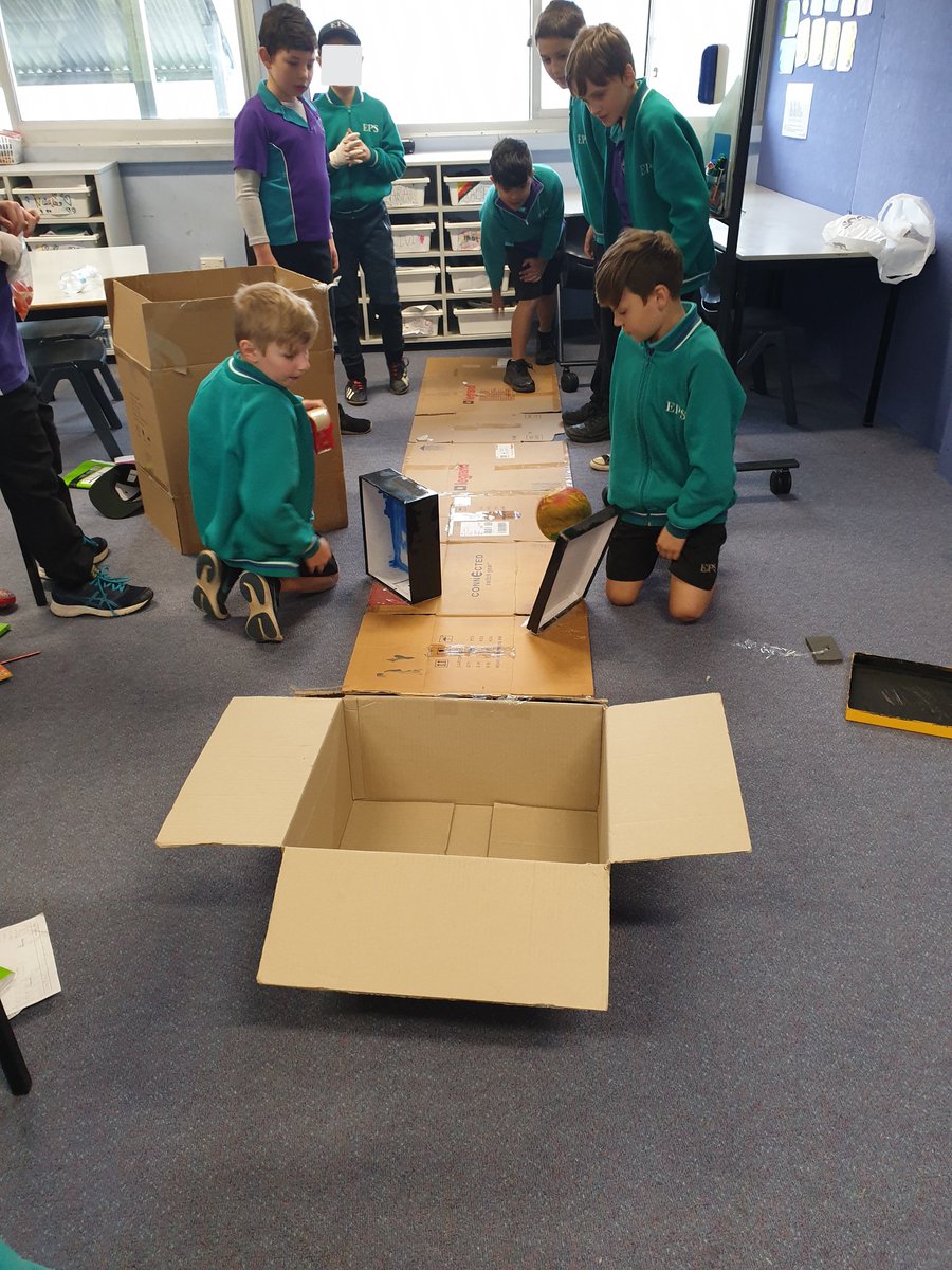 Mrs__Bonilla's tweet photo. Busy bees preparing for our upcoming Stage 2 Market Day #smallbusiness #Entrepreneurs #reallifelearning @PsElderslie https://t.co/TvoyYhDMQZ