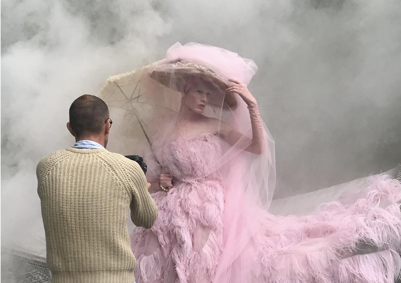 Oswald Laatste duizelig British Vogue on Twitter: "“Every shoot is a total love letter to an object from the @V_and_A." What to expect from the Tim Walker: Wonderful Things exhibition – the largest collection of Oswald Laatste duizelig British Vogue on Twitter: "“Every shoot is a total love letter to an object from the @V_and_A." What to expect from the Tim Walker: Wonderful Things exhibition – the largest collection of