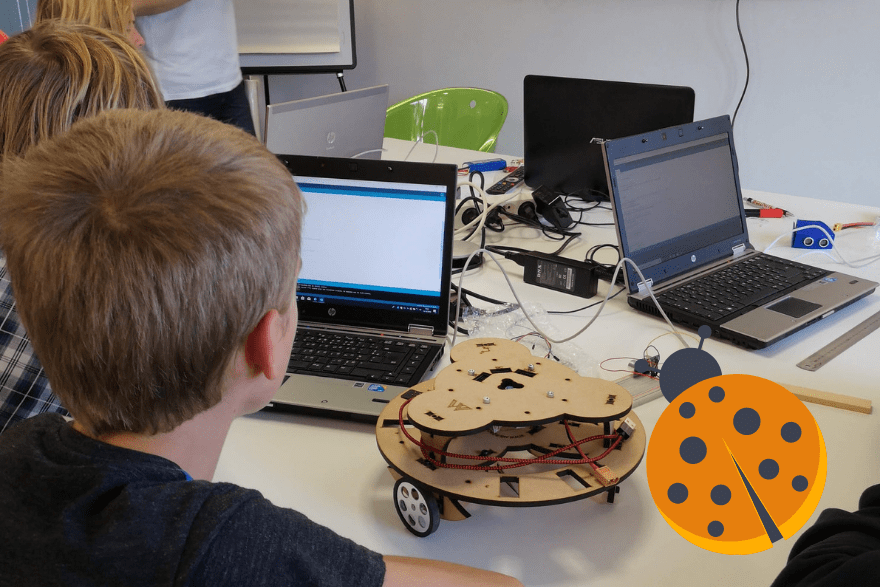 euratechkids's tweet photo. @JrMakersPlace sera présent le samedi 28 septembre pour les 10 ans d'@euratechnologie et proposera à partir de 9h30 des ateliers sur le coding, la robotique et sur l'Intelligence Artificielle.

Infos et Inscriptions: https://t.co/7SsSbuYFxG
@MEL_Lille 
@lillefrance @hautsdefrance https://t.co/oYm750klJB