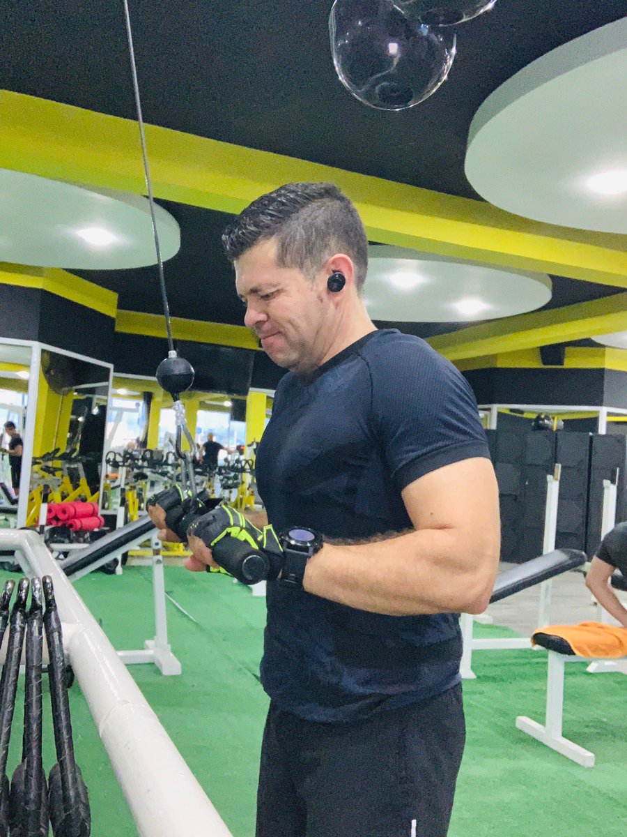 j_medina37's tweet photo. #PoderosoesDios #siTodoesnuevoYotambien #Fitmedina y alla al fondo de la primera foto anda el amor de mi vida❤️ https://t.co/UNSLBIAIST
