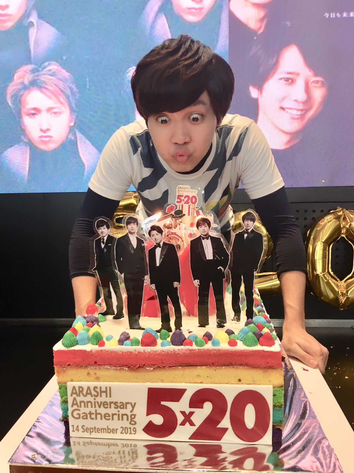 Genki そこらへん元気 インドネシア在住 Pa Twitter インドネシアの嵐のファンクラブ I No Arashi の皆さんと嵐周年をお祝いしましたー 5 のチケットはハズレてしまい行けませんが Dvd出たらインドネシアのみんなと鑑賞会したいですね ちなみにこの