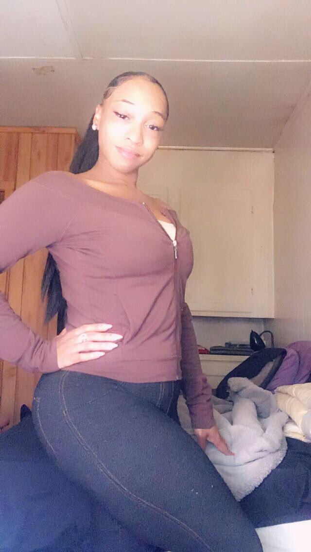 ChevonWashingt3's tweet photo. 10 Days A Real Queens Day #walkingtestimony #godsplans #wonderwoman #AlphaLioness #futurecustomclothingdesigner #BrandAmbassador #host #videomodel #upcomingmodel #Promoter #HappilySingle https://t.co/4xr6ODA1P2