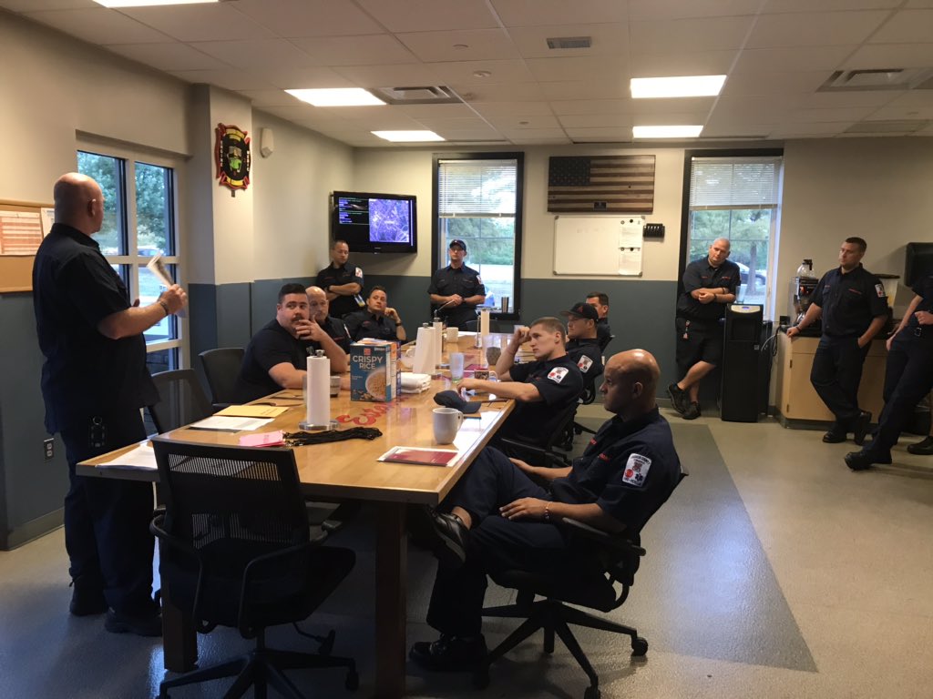 LCFR_DCTRAINING's tweet photo. Great job today by BC Neal, Capt Dougherty and staff for the multi-unit high-rise drill at Riverbend at Lansdowne Woods condo’s.  Lessons learned by all. @LoudounFire @Chief600KJ @IAFF3756 @ashburnFire @SterlingFire #highrisefiredrill https://t.co/TmS6oHD3nd