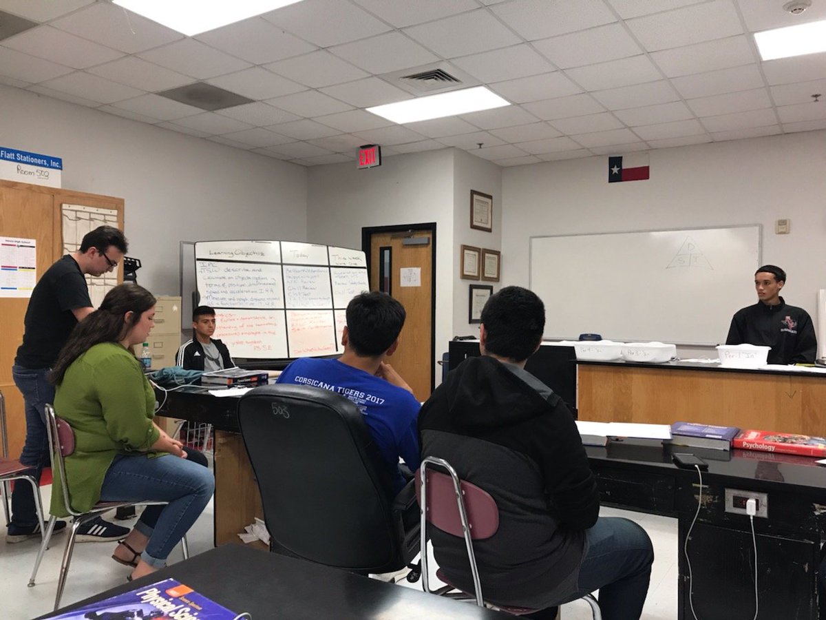 MexiaCTE's tweet photo. Forensic Science students learning to sketch crime scenes and performing a skit using Criminology Terminology #forensicscienceweek #InvolveMeAndILearn #One @MHSBlackcats https://t.co/j8GaiovZ0z