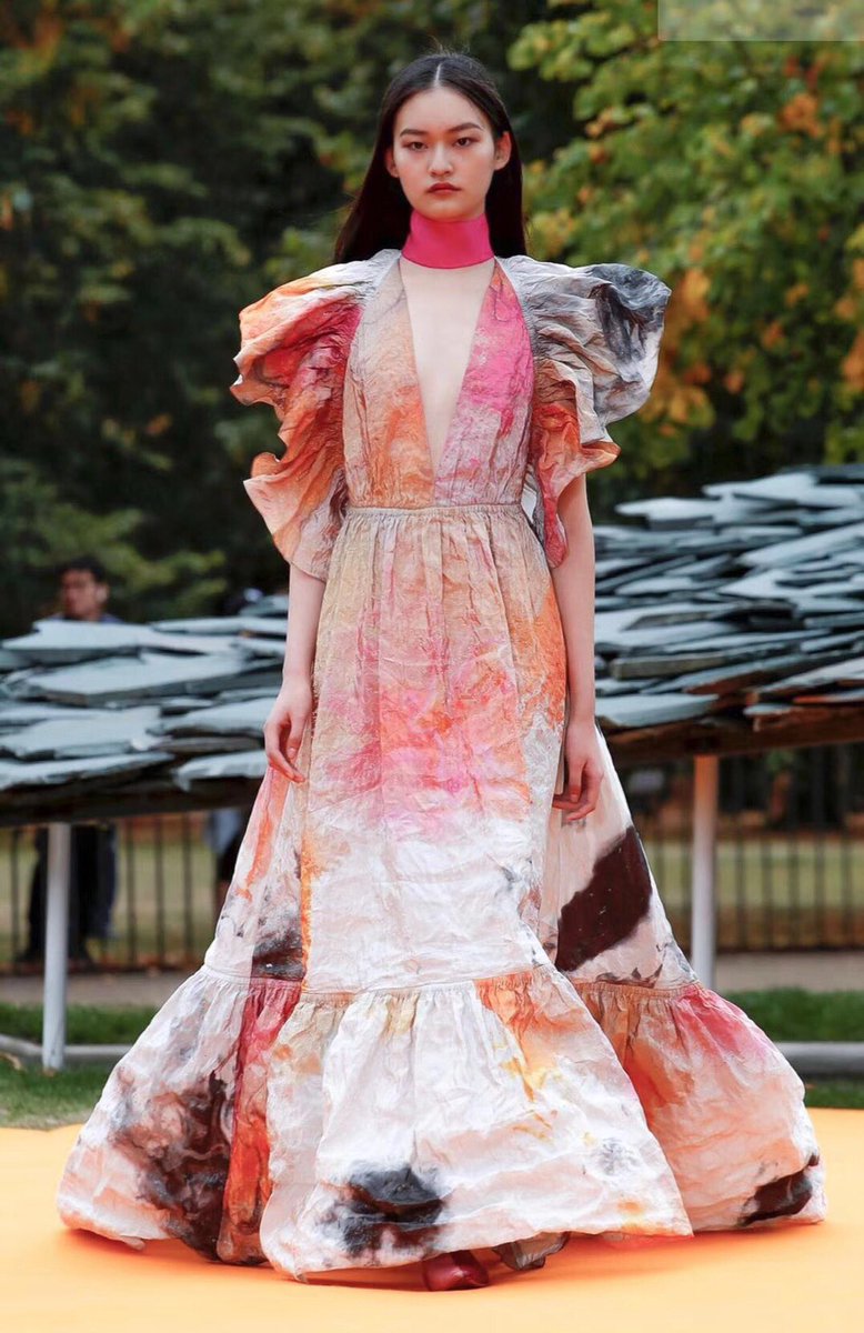 LongtengModel's tweet photo. Roksada Ready To Wear Spring Summer 2020 London 🇬🇧

Model: Xiaoqian Xu 

#ldfw #ss20 #roksada #longtengmodels https://t.co/KGz9zHQcDm