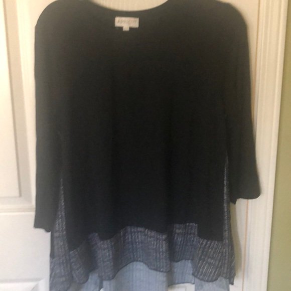 gardenoftomahto's tweet photo. So good I had to share! Check out all the items I'm loving on @Poshmarkapp #poshmark #fashion #style #shopmycloset #cynthiasteffe #stylestalker: https://t.co/0nM3teAfNf https://t.co/2u7nj26iSp