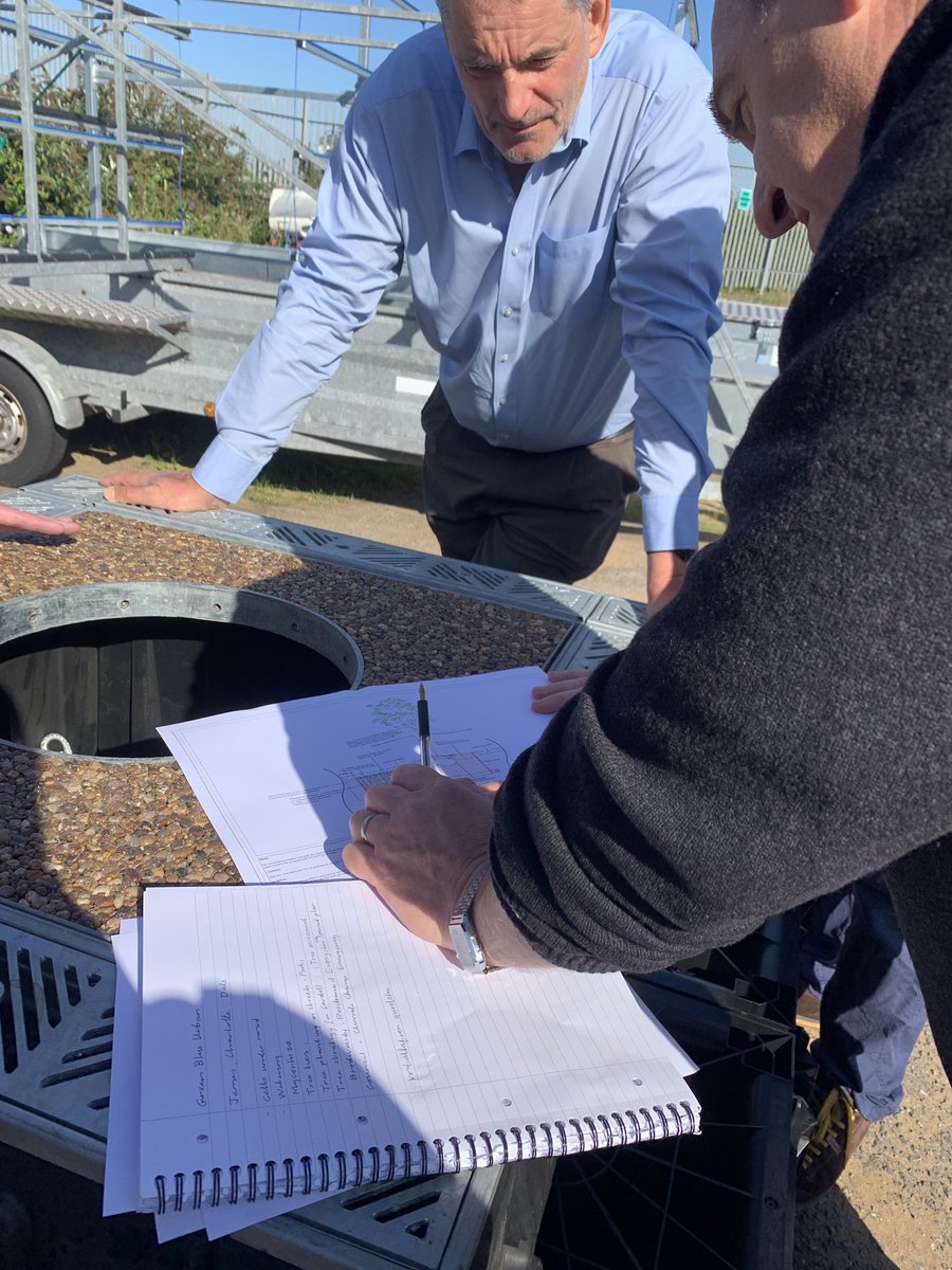 Arborflow makes a great desktop !!! Discuss detailed design for cells under carriageway. Anything is possible with our systems !