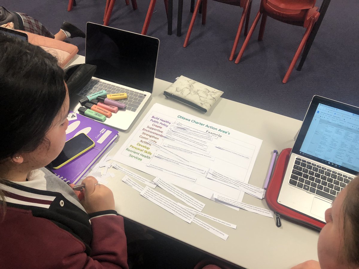MissSinderberry's tweet photo. HSC revision today!! #rhhs https://t.co/boQQUDcipq