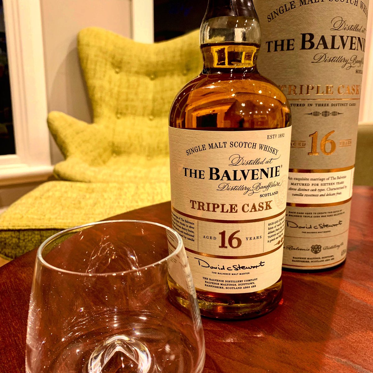 Henri173's tweet photo. Tonight’s wee dram,the single malt triple cask from @thebalvenie 16yrs.
From sherry to bourbon finally trad Whisky cases,subtle vanilla beautiful craftsmanship! 
#scotch #scotchwhisky #whiskey #whisky #dram #scotland #singlemalt #singlemaltwhisky #singlemaltscotch #featherston https://t.co/OvoOyy77Db