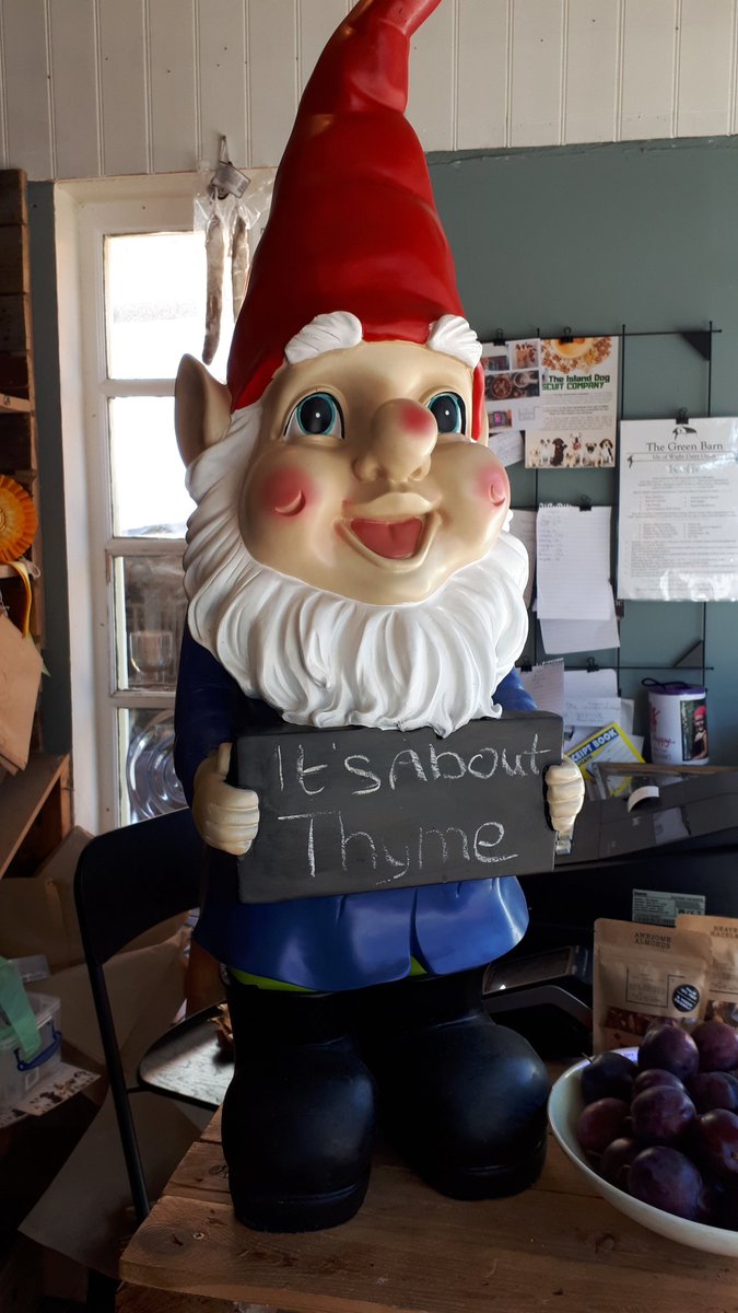 #londonfashionweek2019  our  gnome is always dressed to impress