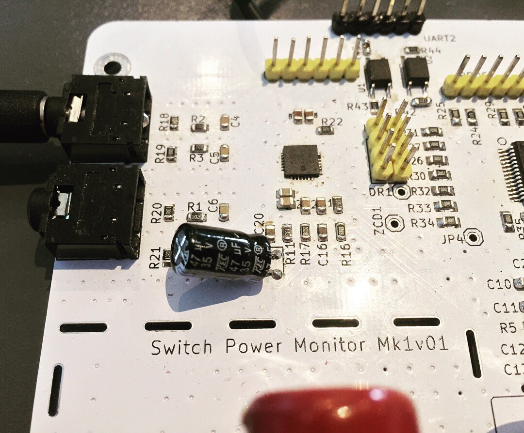 Switch_Energy_'s tweet photo. Making progress at our startup, Switch. App nearly ready, smart-meter built, and we'll soon implement our software enabling houses with solar to trade electricity. https://t.co/b6VYrM6DHz