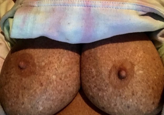 Northernbare's tweet photo. Happy titty Tuesday #slutwife #bigtits #milf #freckledtits #sexyasfuck https://t.co/g1RvrWCPnC