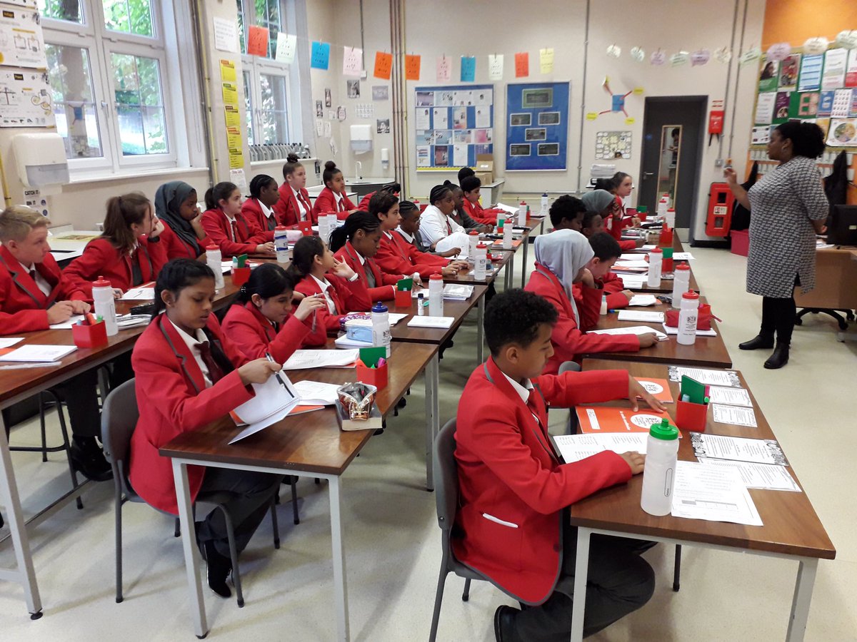 COLA_Highgate's tweet photo. Some highlights from week 2 #COLAHH #highlights #studyhub #multiplyingdecimals #science #PE https://t.co/AkikD5ZxBt