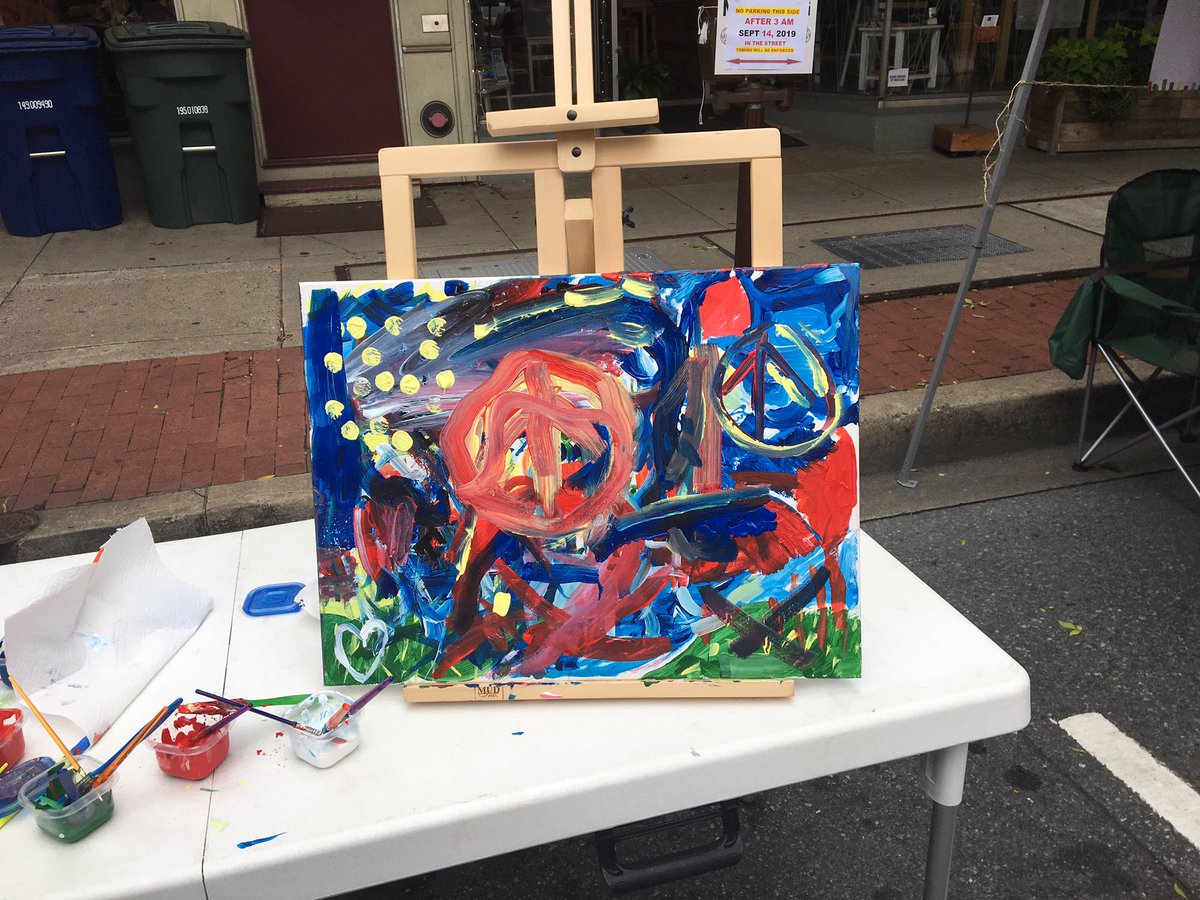 Afa_Ambassadors's tweet photo. Here are some pictures of the interactive painting we had downtown at In the Streets. In the second picture, left to right we have ambassadors Jayden, Anna, Olivia, and Georgia! Introductions to come soon for everyone! https://t.co/rG6UDPUJCw