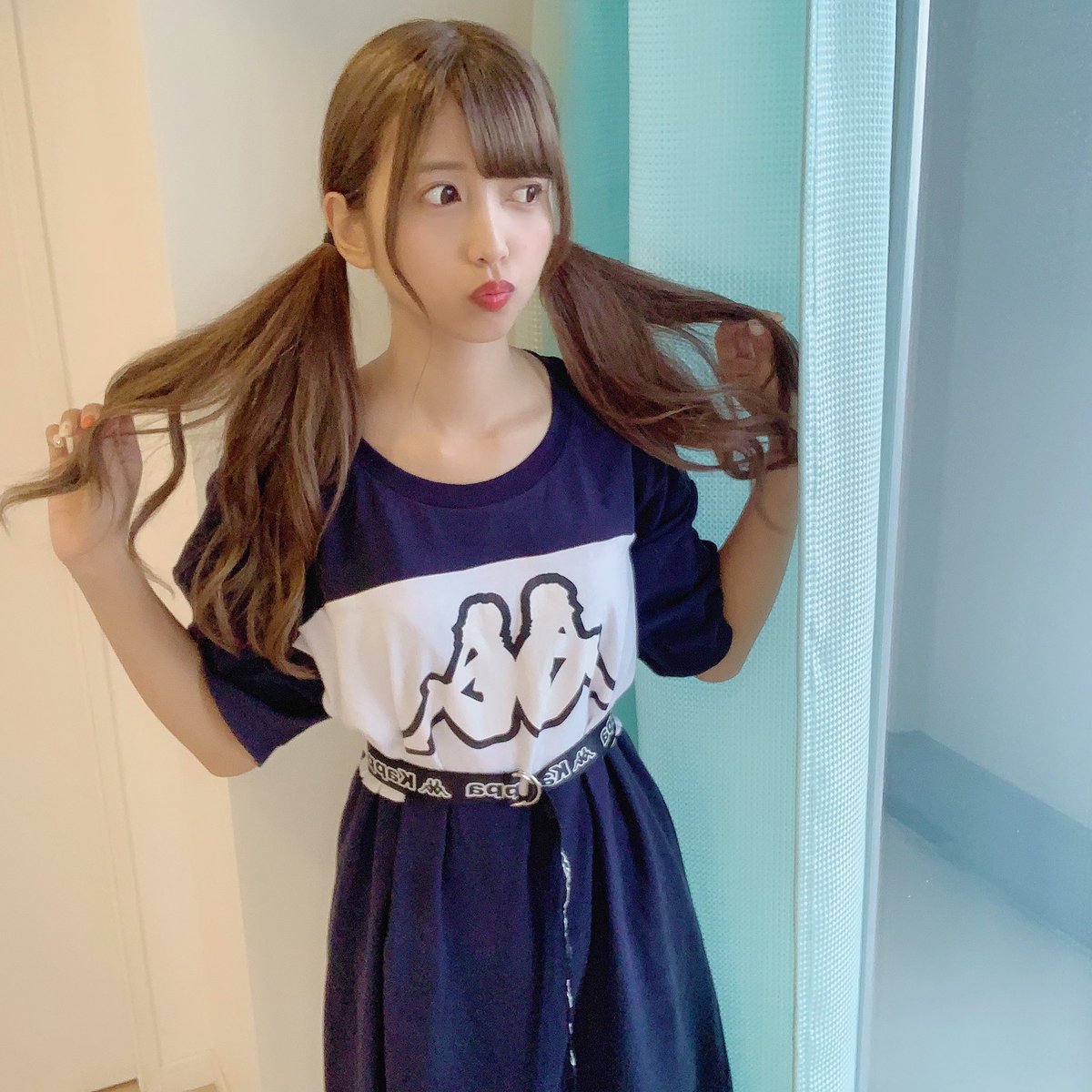 ロングツインテール ロングツインテール