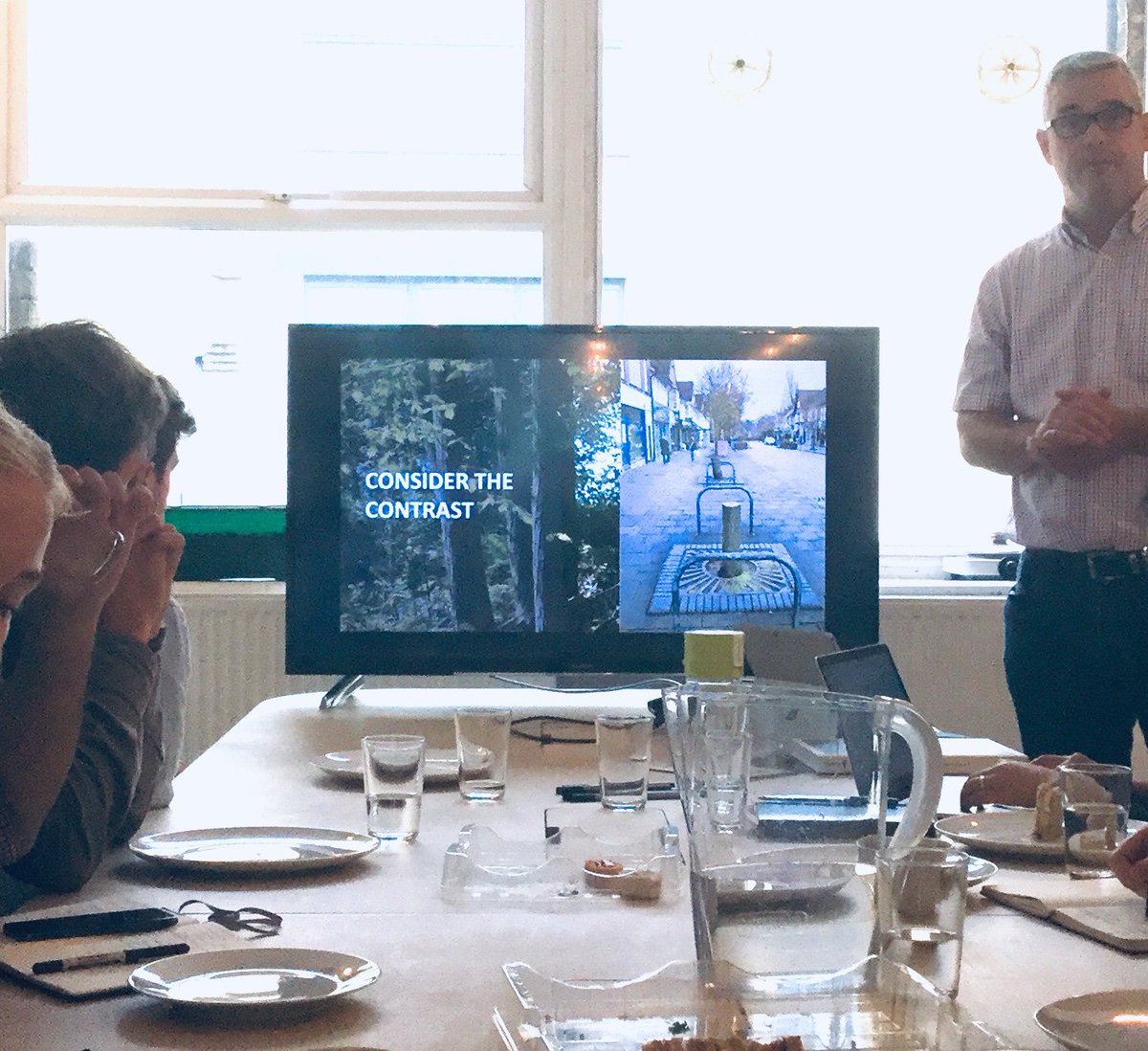 Consider the #contrast when designing a part of our green infrastructure.  

Inspiring CPD by <a href="/GreenBlueUrban/">GreenBlue Urban</a> 
<a href="/DarkMatter_Labs/">Dark Matter Labs</a> #morethanhuman #urbanjungle