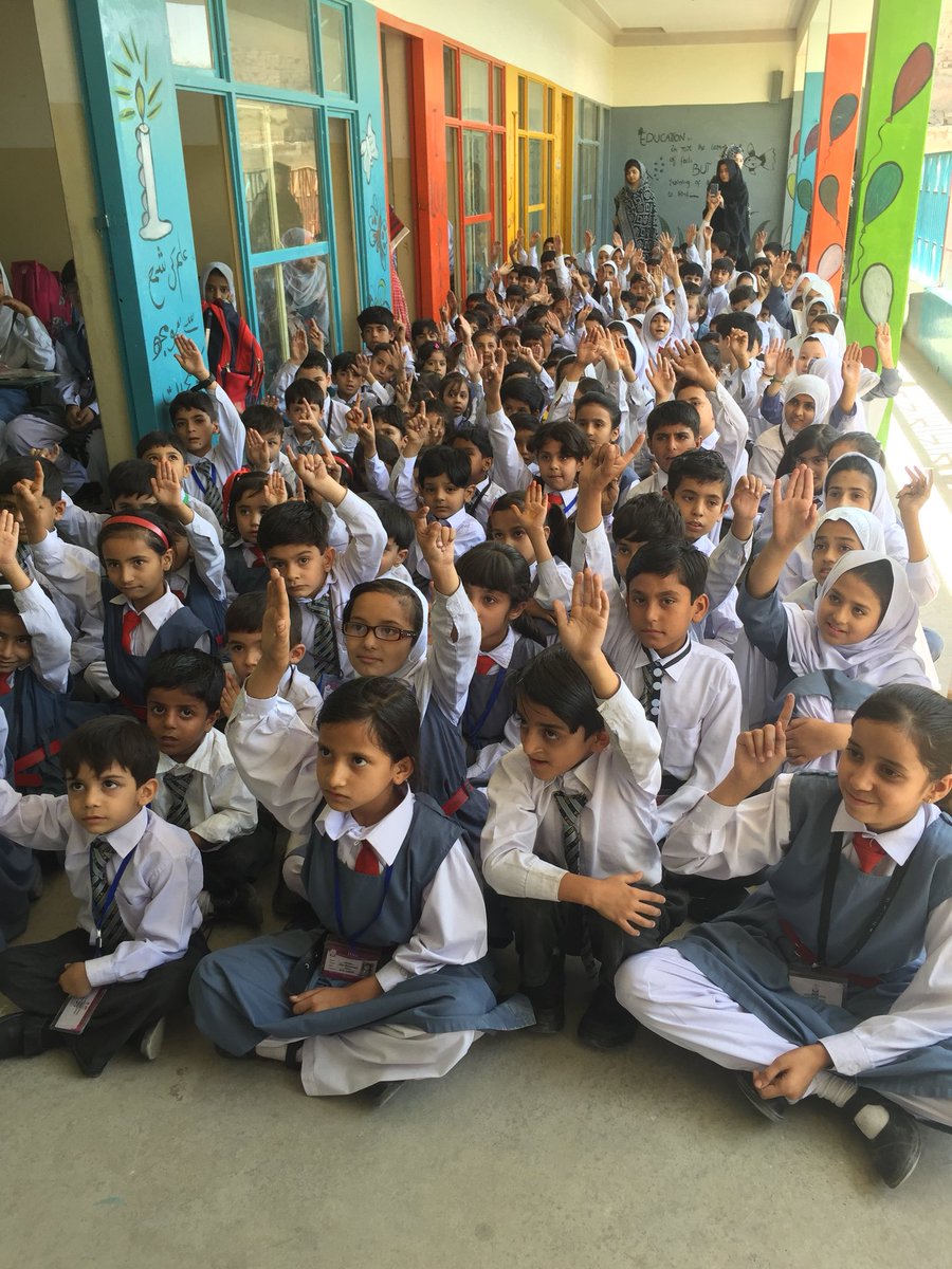 ArifHNasry's tweet photo. Mobilization for the #ClimateMarchPk begins in #Quetta. (Hira School & College, Qta)
#TeamQuetta is on day 2 of their outreach program at schools, and the kids are receiving and transmitting the message loud and clear.
#ClimateChange #ClimateEmergency #ClimateActionNow https://t.co/JGyhPfRMpC