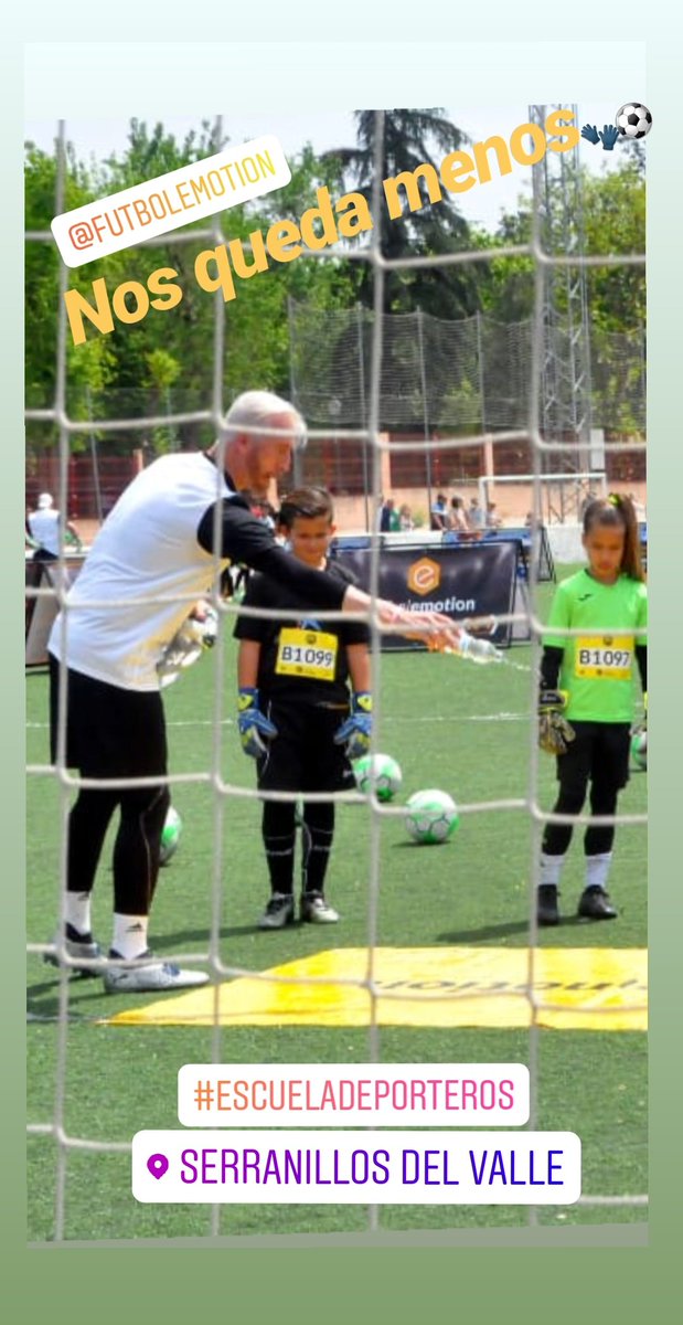 martin_ragg's tweet photo. Vamossss.🏃🏿♂️⚽️🤾♀️🤸♂️🥅🖐.
#futbol #blocar #desviar #despejar #achicar #salir #sacar #anticipar #desicion #seguridad #velocidad #atrevimiento #confianza #personalidad #porteras #porteros #felizporentrenar #futbolemotion #escueladeporteros .✔ https://t.co/QoKSHSlVnU