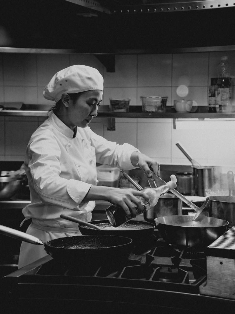 MO_BANGKOK's tweet photo. Have you tired authentic Thai dishes from Chef Pom, our chef de cuisine at Terrace Rim Naam. #ThaiCuisine #TerraceRimNaam https://t.co/gzTKg5U3EM