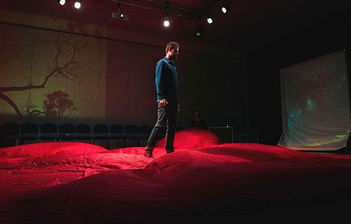 Everymanchelt's tweet photo. ‘Will our world survive us?’
Experience @RedDogCompany's story of love, betrayal, abandonment and, ultimately, hope, set against a backdrop of cataclysmic climate change in the Irving Studio this October. Book now at https://t.co/AU68UbvdQM https://t.co/5zd5s73R8z