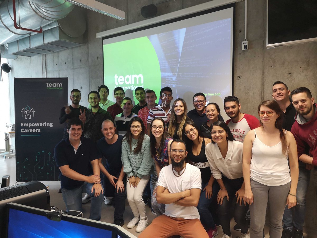 TEAM_IntlLATAM's tweet photo. Let us introduce you to our #TopGunLab students! These bright minds are learning about #RPA and enjoying every minute of it. Do you want to know more about our #TopGunLab? ➡️ https://t.co/eE70QluZpz
#RutaN #IamTEAM #TEAMInternational https://t.co/hj3g0KHqdp