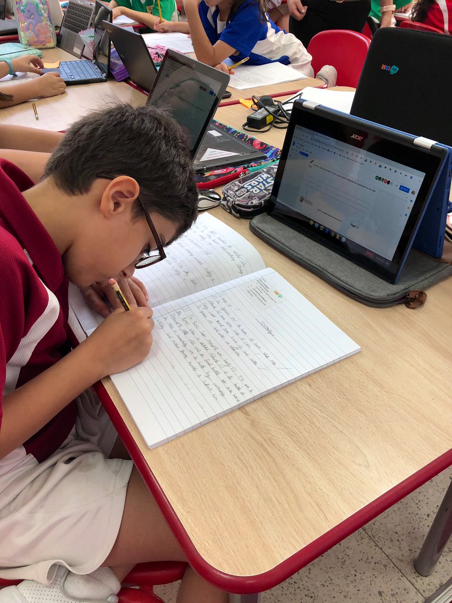 VHPS_Year4's tweet photo. 4R have been busy investigating the Tudors and debating whether they would rather be a poor Tudor living in a city or the countryside. Some interesting justifications shared by the class. #VHPSchallenge #GoVHPS https://t.co/fN4gNVP8DU