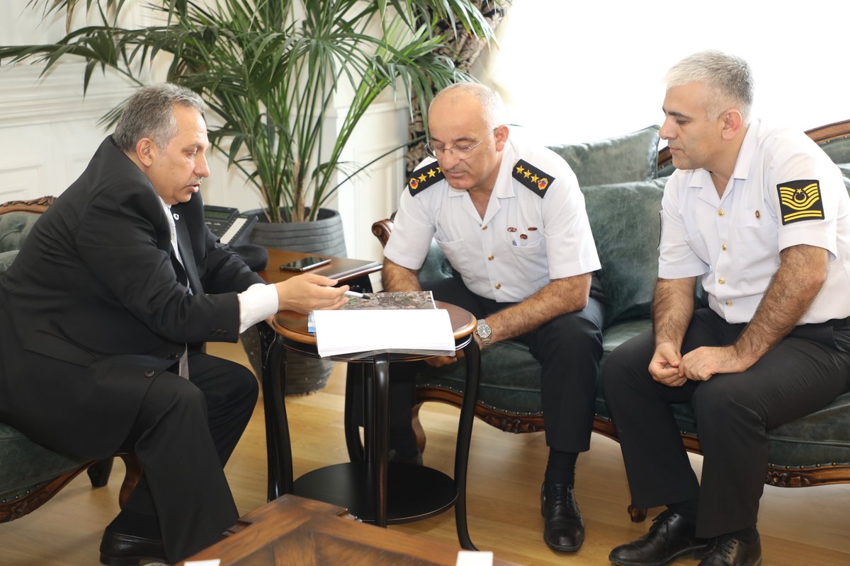 mustafa yalcin on twitter il jandarma komutan yardimcisi sn alpay nihat pullu ve talas ilce jandarma komutani sn ismail bacaci ile millet bahcesi jandarma parki proje detaylarini gorustuk https t co 8wguof9uah twitter