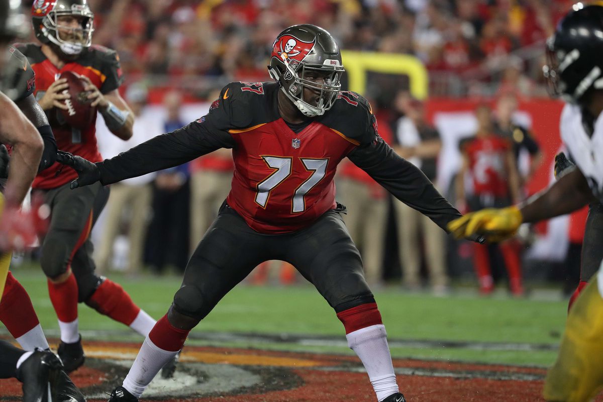 AllThingsTBbucs's tweet photo. Former Buccaneers OL Caleb Benenoch has signed with the New England Patriots. He had requests to workout for 9 teams but he ultimately chose to sign with the Super Bowl Champion Patriots

#AllThingsBuccaneers https://t.co/CIUvPRNFbs